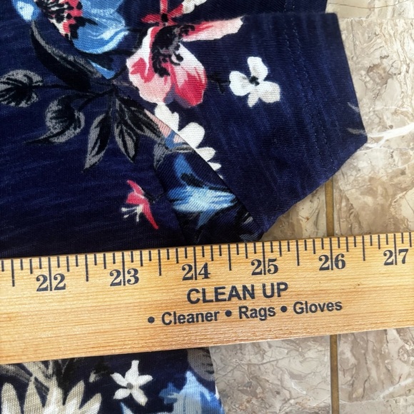 Torrid Floral V-Neck T-Shirt Size 3 – Navy Blue Cotton Modal Short Sleeve Top - Picture 11 of 12